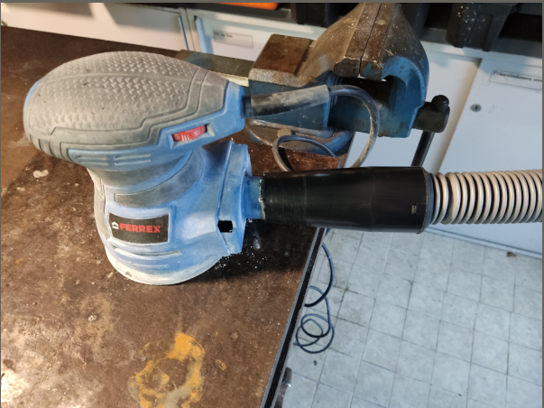 Saugschlauch mit Rotationsschleifer